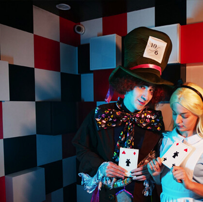 Main picture for escape room The Hatter